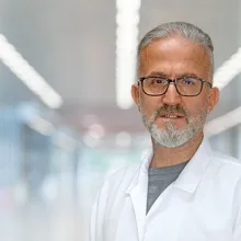 Uzm. Dr. Levent Kuran — Çocuk Sağlığı Ve Hastalıkları, Seyhan, Adana. Portre fotoğrafı.