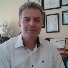 Uzm. Dr. Haluk Ballı — Kadın Hastalıkları Ve Doğum, Adana. Portre fotoğrafı.