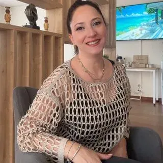 Psk. Esra Yılmaz — Bursa. Portre fotoğrafı.