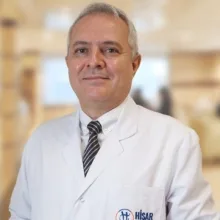 Prof. Dr. Süleyman Alıcı — Tıbbi Onkoloji, İstanbul. Portre fotoğrafı.