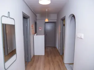 Dkt. Gülgün Aydoğan Aladağ profilinde yer alan galeri fotoğrafı.