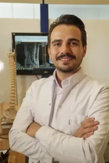 Op. Dr. Batuhan Kartal profilinde yer alan galeri fotoğrafı.