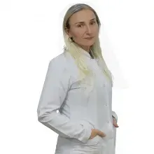 Dt. Hıfziye Gülbahçe — Diş Hekimi, Selçuklu, Konya. Portre fotoğrafı.