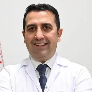 Prof. Dr. Ahmet Nihat Karakoyunlu — Üroloji, Ankara. Portre fotoğrafı.