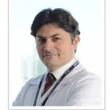 Prof. Dr. Önder Koç — Ankara. Portre fotoğrafı.
