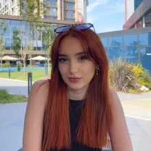 Dkt. İrem Çetin — Dil ve konuşma terapisi, Bartın. Portre fotoğrafı.