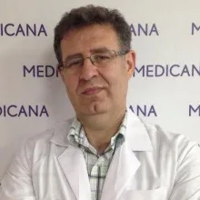 Prof. Dr. Ertan Bülbüloğlu — Genel Cerrahi, Bahçelievler, İstanbul. Portre fotoğrafı.