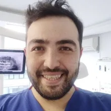 Dt. Veysel Kaan Ocak — Diş Hekimi, Ankara. Portre fotoğrafı.