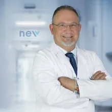 Doç. Dr. Serhat Yalçınkaya — Göğüs Cerrahisi, Nilüfer, Bursa. Portre fotoğrafı.