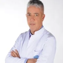 Prof. Dr. Ertan Yetkin — Kardiyoloji, İstanbul. Portre fotoğrafı.