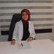 Dyt. Büşra Yıldız — Diyetisyen, Akhisar, Manisa. Portre fotoğrafı.