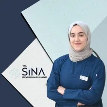 Dt. Gülnihal Aydın — Diş Hekimi. Portre fotoğrafı.