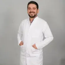 Uzm. Dr. Serdar Karakaş — Çocuk Sağlığı Ve Hastalıkları, Çankaya, Ankara. Portre fotoğrafı.