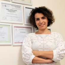 Op. Dr. Kübra Zengin Altintaş — Kadın Hastalıkları Ve Doğum, Ankara. Portre fotoğrafı.