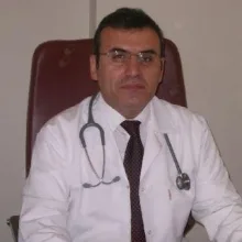 Uzm. Dr. Mustafa Faysal Baysal — Göğüs Hastalıkları, Çukurova, Adana. Portre fotoğrafı.