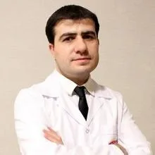 Uzm. Dr. Ersin Gözkeser — Çocuk Sağlığı Ve Hastalıkları, Diyarbakır. Portre fotoğrafı.
