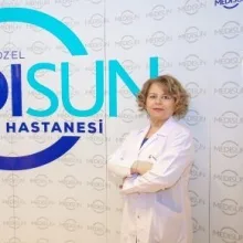 Uzm. Dr. Ülkü Kayalı Tufan — İç Hastalıkları, Çankaya, Ankara. Portre fotoğrafı.