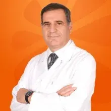 Op. Dr. Erdal Kalcı — Üroloji, Balıkesir. Portre fotoğrafı.