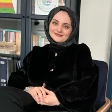 Kl. Psk. Zeynep Ebrar Dumlupınar Eser — Psikoloji, İstanbul. Portre fotoğrafı.
