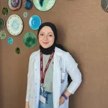 Dyt. Fatmanur Şirin Şengün — İstanbul. Portre fotoğrafı.