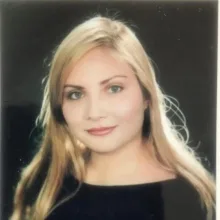 Kl. Psk. Benay Mercan — Psikoloji, İstanbul. Portre fotoğrafı.