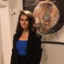 Kl. Psk. Duygu Parlas — Psikoloji. Portre fotoğrafı.