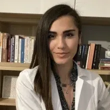 Psk. Cansu Batman Kavak — Psikoloji, İstanbul. Portre fotoğrafı.