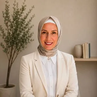 Psk. Şebnem Köksal — Psikoloji. Portre fotoğrafı.