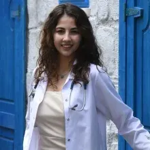Dr. Gülen Çelikkaya — Pratisyen, Eskişehir. Portre fotoğrafı.