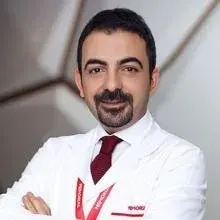 Op. Dr. Doğukan Sökmen — İstanbul. Portre fotoğrafı.