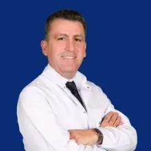 Doç. Dr. Ahmet Yiğit Çakıroğlu — Kadın Hastalıkları Ve Doğum, Sarıyer, İstanbul. Portre fotoğrafı.