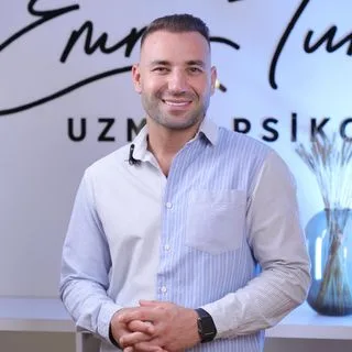 Kl. Psk. Emre Turan — Konak, İzmir. Portre fotoğrafı.