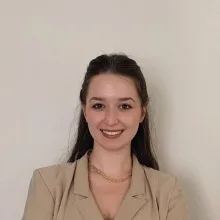 Kl. Psk. Aysima Aydın Kıran — Psikoloji, İstanbul. Portre fotoğrafı.