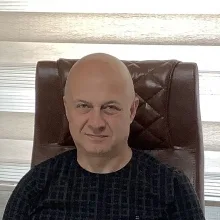 Prof. Dr. Hedef Özgün — Aydın. Portre fotoğrafı.
