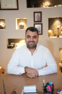 Uzm. Dt. M. Burak Kirişci profilinde yer alan galeri fotoğrafı.