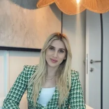 Kl. Psk. Elif Emirci — Psikoloji, İstanbul. Portre fotoğrafı.