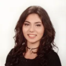 Dyt. Elif Ceren Çiftçi — Diyetisyen, Bursa. Portre fotoğrafı.