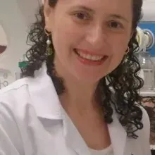 Doç. Dr. Gülsüm Akgün Çağlıyan — Denizli. Portre fotoğrafı.