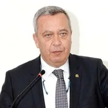 Prof. Dr. Mete Dolapçı — Genel Cerrahi, Çankaya, Ankara. Portre fotoğrafı.