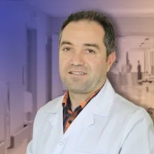 Op. Dr. Tuncer Göker — Beyin Ve Sinir Cerrahisi, Odunpazarı, Eskişehir. Portre fotoğrafı.