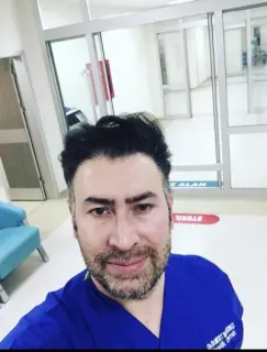Op. Dr. Mert Sandıkcı profilinde yer alan galeri fotoğrafı.