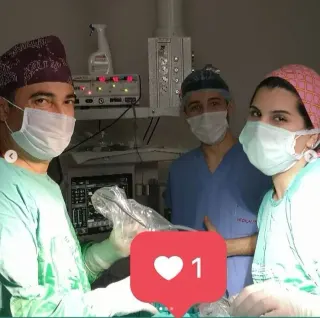 Op. Dr. Elşen Mehmetoğlu profilinde yer alan galeri fotoğrafı.