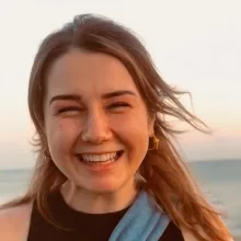 Psk. Ayşe Tuba Batış — Psikoloji, Beylikdüzü, İstanbul. Portre fotoğrafı.