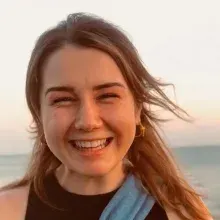 Psk. Ayşe Tuba Batış — Psikoloji, Beylikdüzü, İstanbul. Portre fotoğrafı.