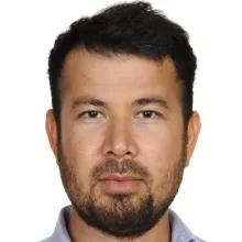 Uzm. Dr. Abdulmunir Azizy — İç Hastalıkları, İstanbul. Portre fotoğrafı.