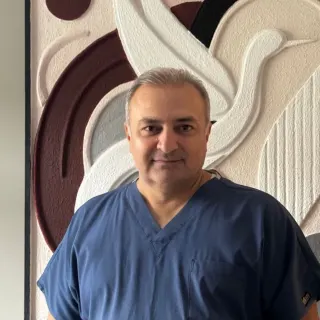 Dt. Mehmet Nedim Gürsel profilinde yer alan galeri fotoğrafı.