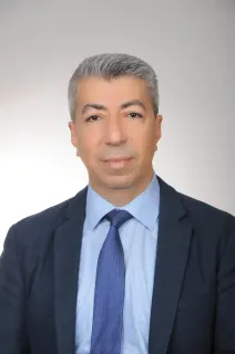 Prof. Dr. Ömer Erdur profilinde yer alan galeri fotoğrafı.