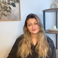 Psk. Ela Demirezer — Psikoloji, Sakarya. Portre fotoğrafı.