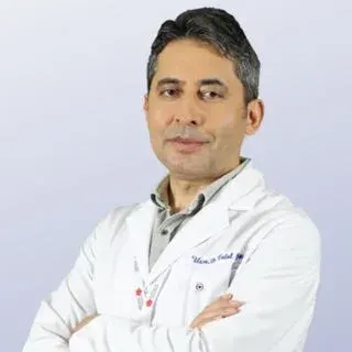 Op. Dr. Celal Yeter — Göz Hastalıkları, Bağcılar, İstanbul. Portre fotoğrafı.