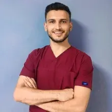 Fzt. Mert Köse — Fizyoterapi Ve Rehabilitasyon, Antalya. Portre fotoğrafı.